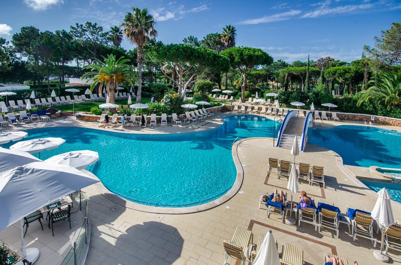 Отель Four Seasons Country Club Кинта-до-Лаго Экстерьер фото