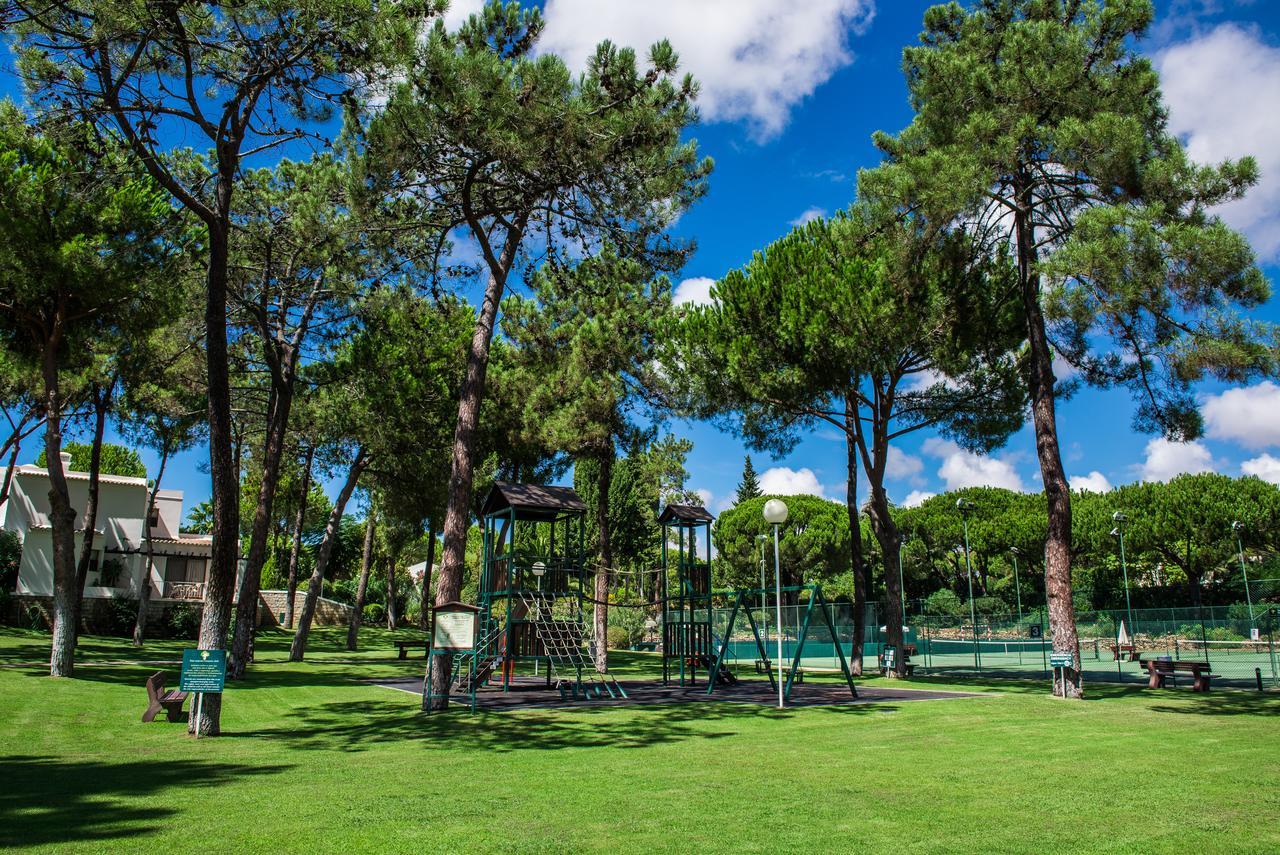 Отель Four Seasons Country Club Кинта-до-Лаго Экстерьер фото