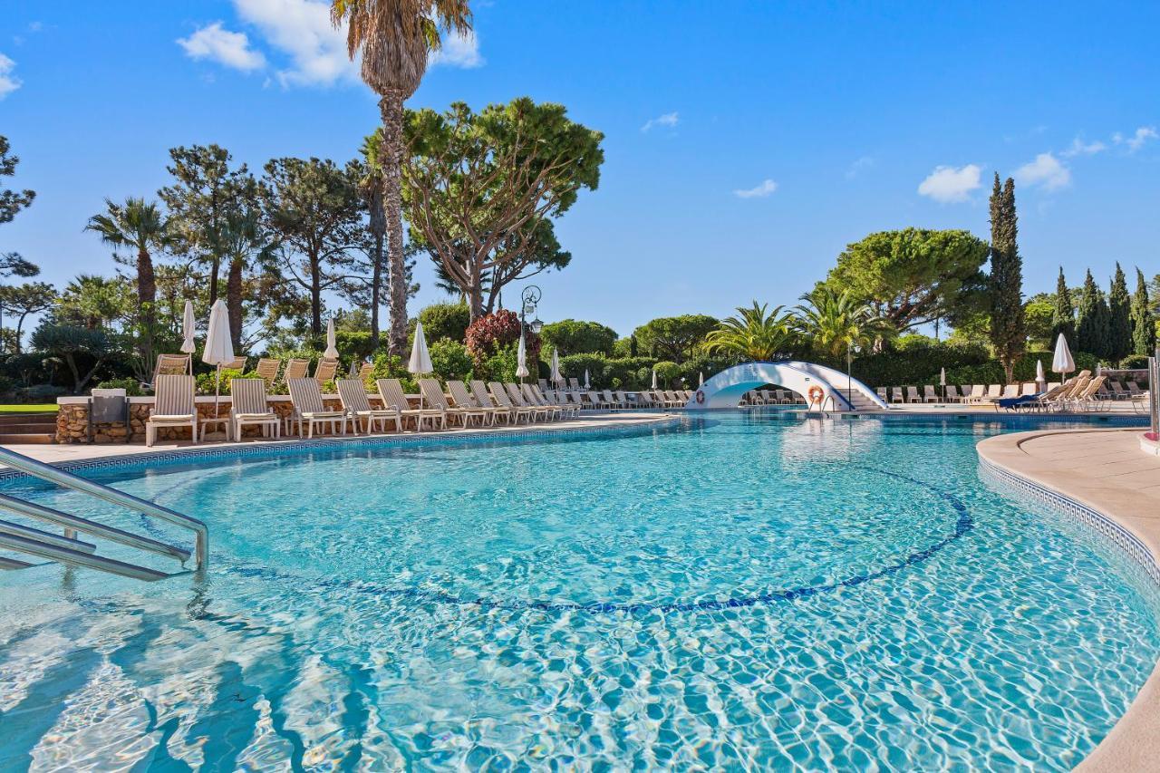 Отель Four Seasons Country Club Кинта-до-Лаго Экстерьер фото