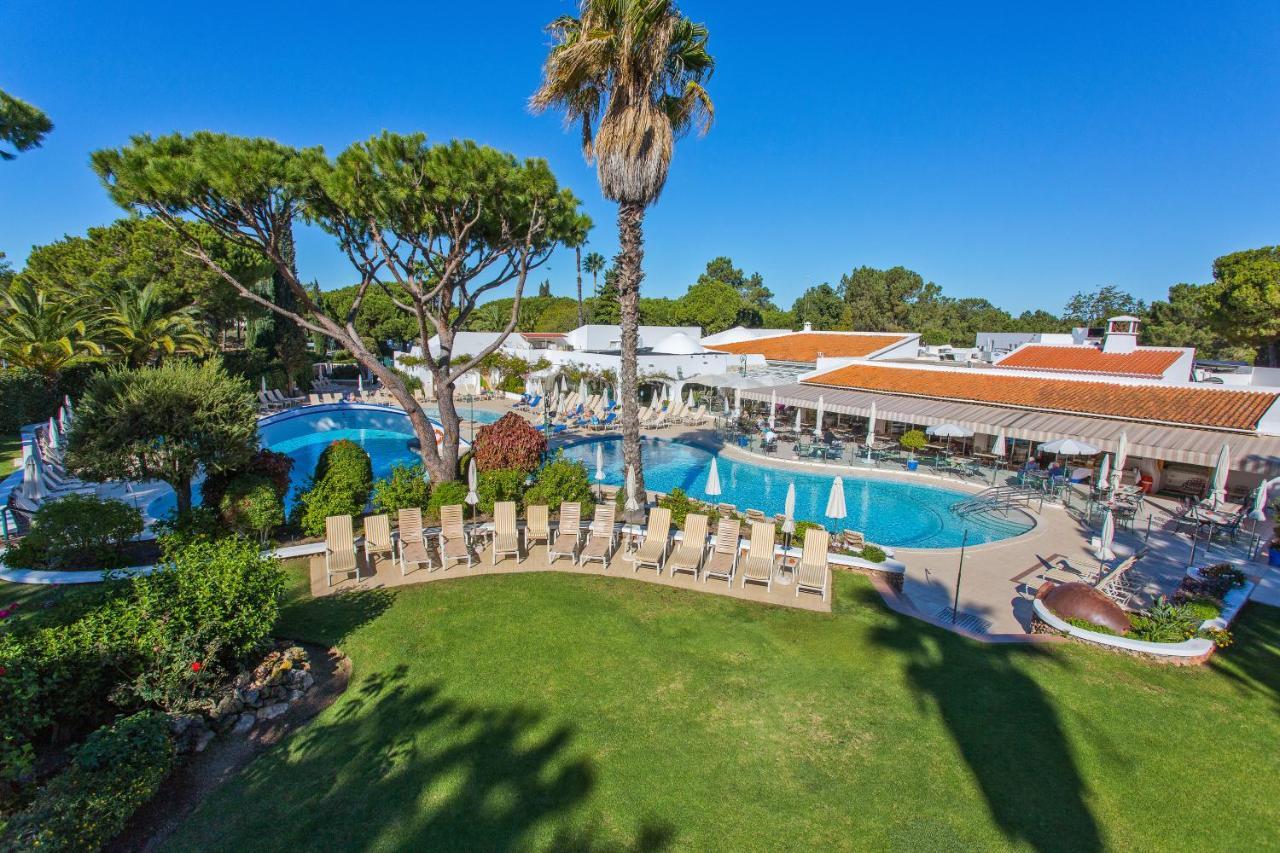 Отель Four Seasons Country Club Кинта-до-Лаго Экстерьер фото