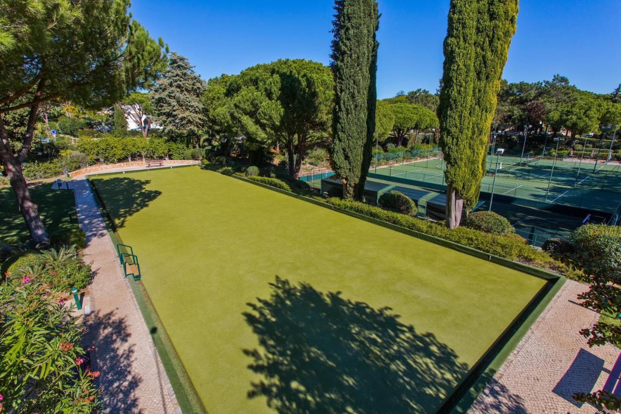 Отель Four Seasons Country Club Кинта-до-Лаго Экстерьер фото